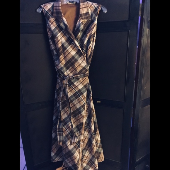 Contemporary plaid wrap dress - Picture 1 of 3